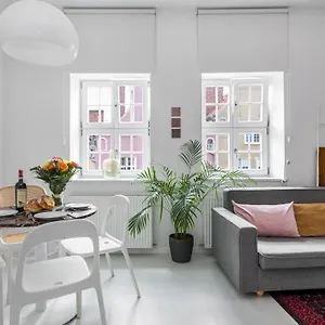 Maya's Flats & 37 - Piwna Gdansk
